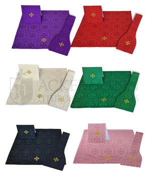 Garnitur von Bursae, Manipeln, Kelchvela