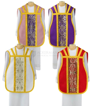 Set mit vier Kaseln im römischen Stil #008