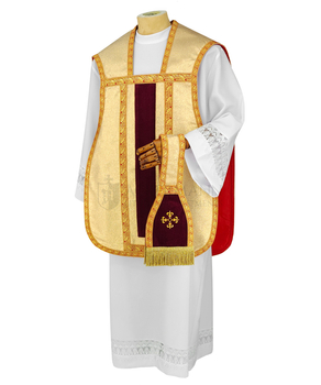 Goldene Römische Kasel mit PAX-Stickerei auf Samt