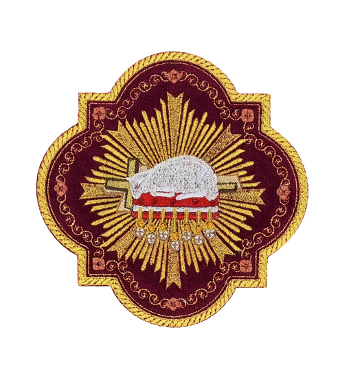 Halbgotische Kasel mit aufgesticktem Lamm Gottes