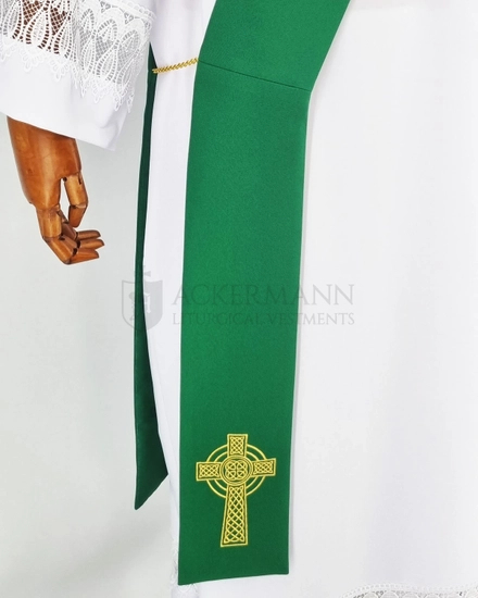 Gotische Dalmatik mit Keltischem Kreuz, Keltenkreuz