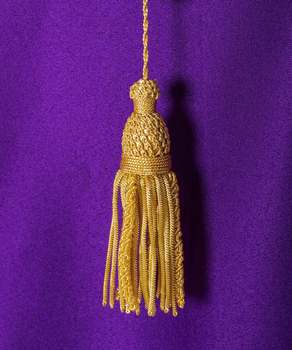 Gotische Rauchmantel mit Stola 023