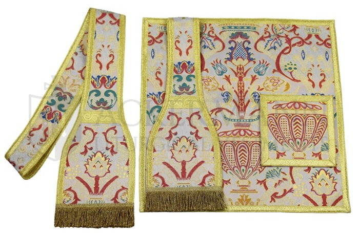 Satz liturgischer Gewänder #115