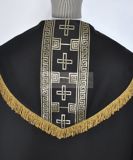 Gotische Rauchmantel mit Stola 017