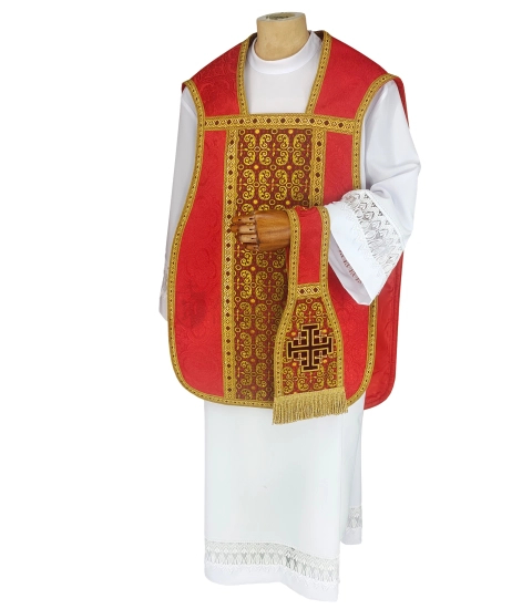 Römische Kasel mit Jerusalemkreuz