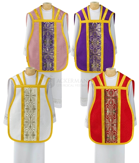 Set mit vier Kaseln im römischen Stil #008